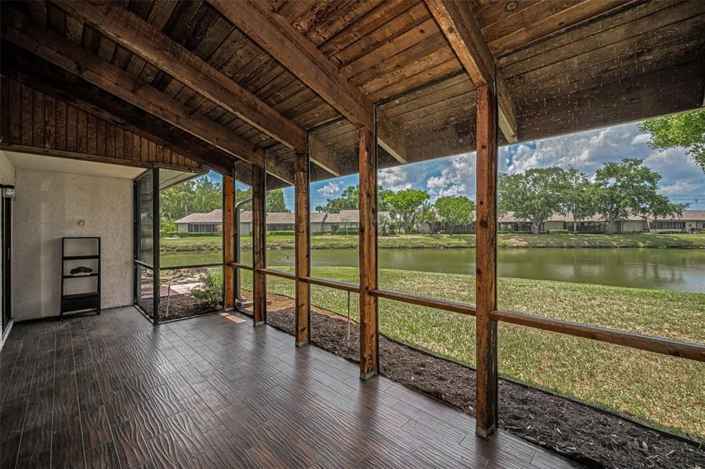 Activo con contrato: $350,000 (3 camas, 2 baños, 1445 Pies cuadrados)