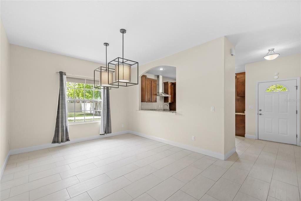 For Sale: $700,000 (4 beds, 2 baths, 2215 Square Feet)