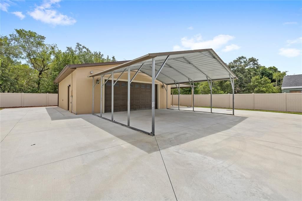 For Sale: $700,000 (4 beds, 2 baths, 2215 Square Feet)