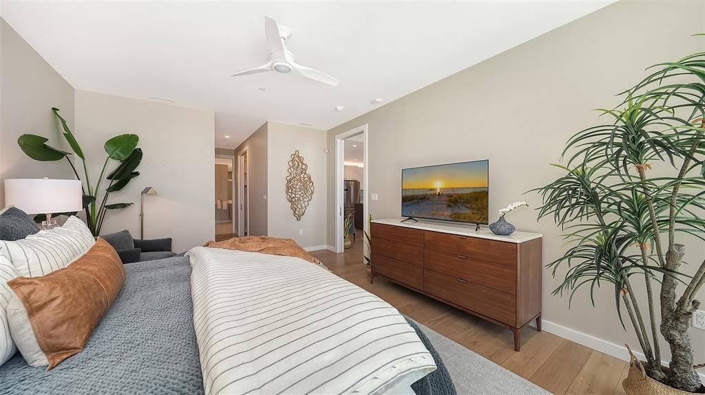 For Sale: $1,595,000 (3 beds, 3 baths, 2291 Square Feet)