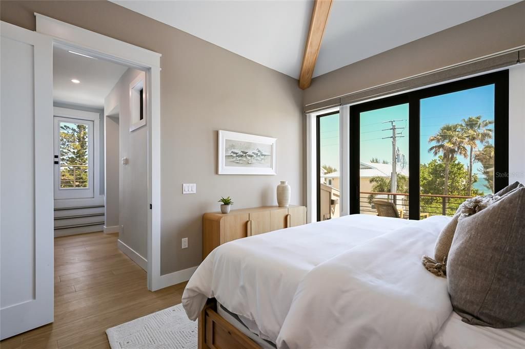 For Sale: $4,495,000 (4 beds, 4 baths, 2602 Square Feet)