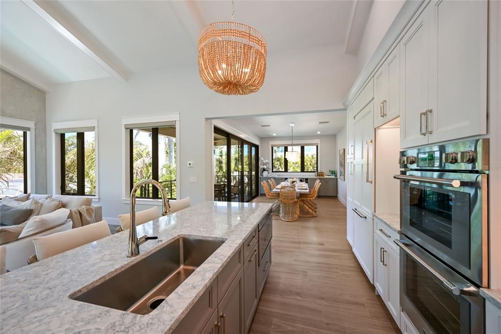 For Sale: $4,495,000 (4 beds, 4 baths, 2602 Square Feet)