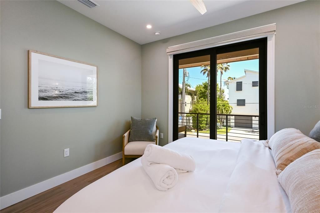 For Sale: $4,495,000 (4 beds, 4 baths, 2602 Square Feet)