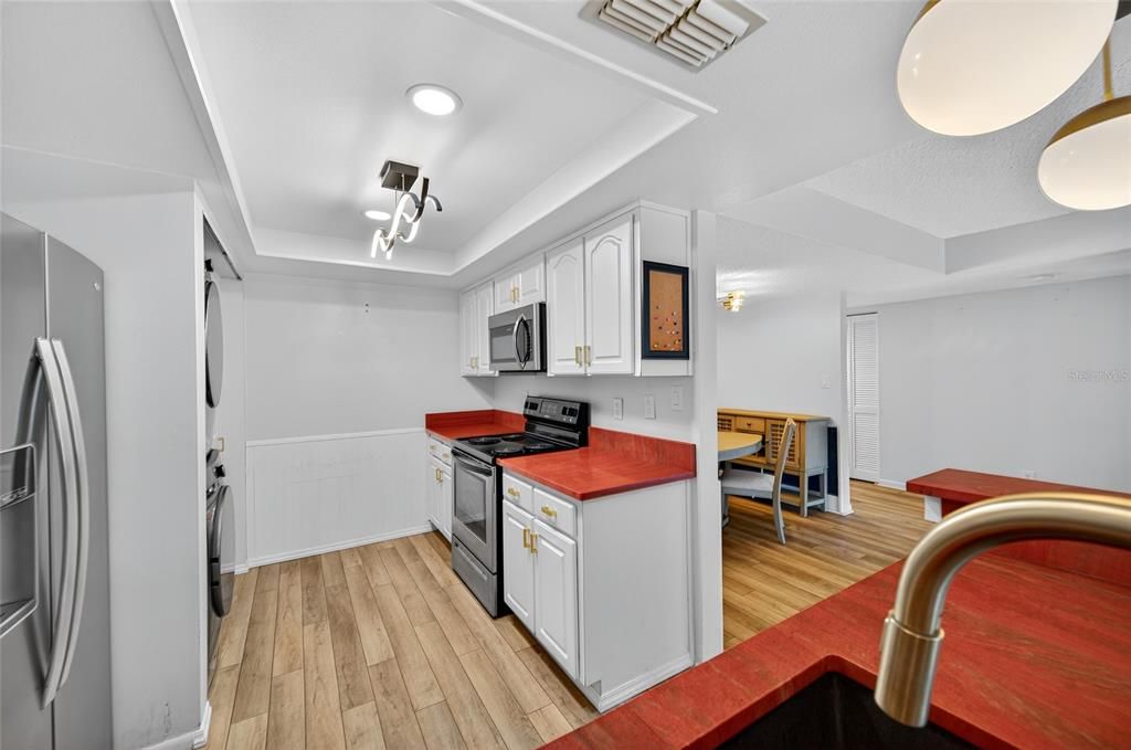 For Rent: $1,950 (3 beds, 2 baths, 1320 Square Feet)