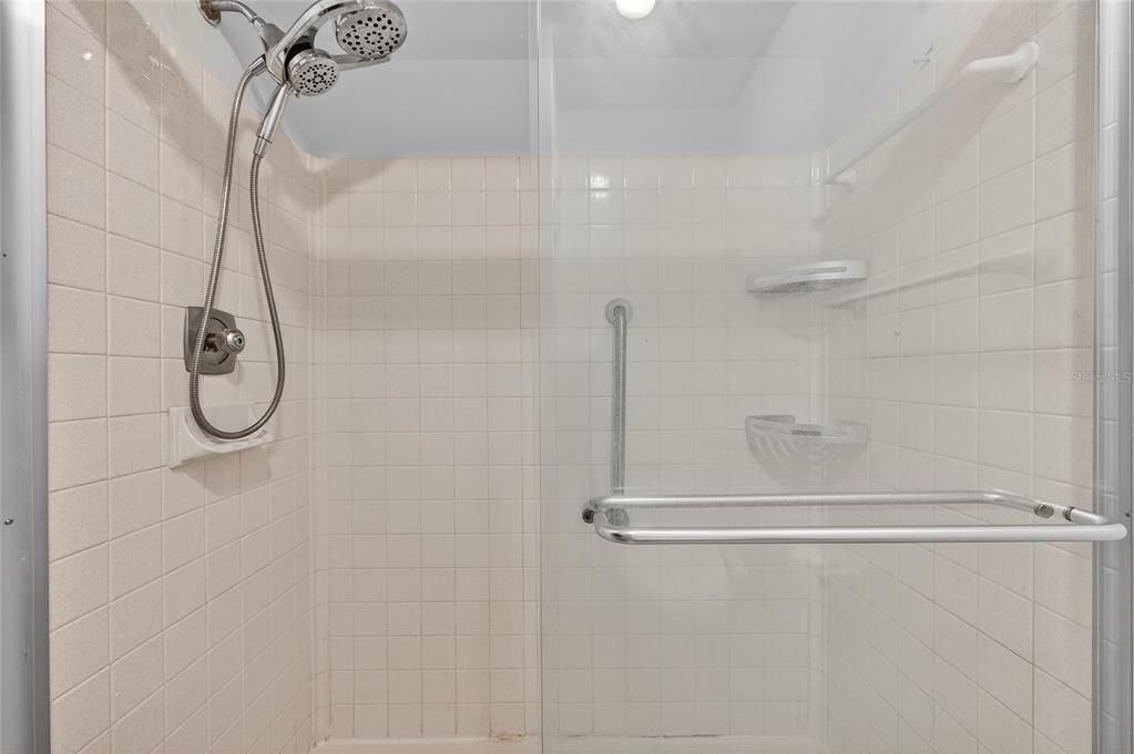 For Rent: $1,950 (3 beds, 2 baths, 1320 Square Feet)