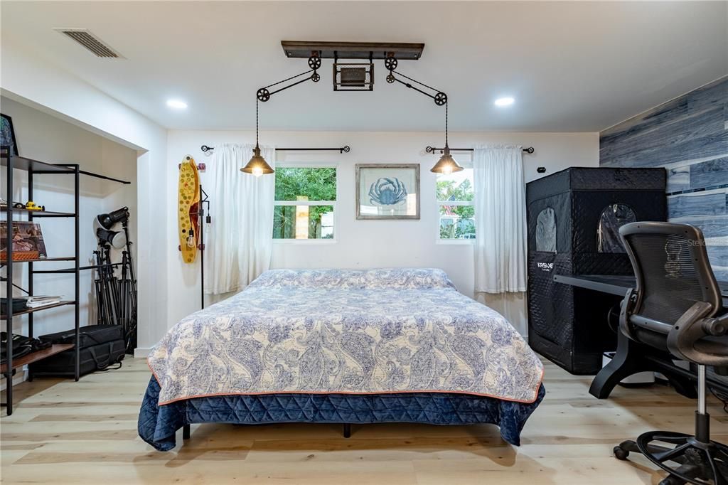 For Sale: $995,000 (3 beds, 3 baths, 2286 Square Feet)