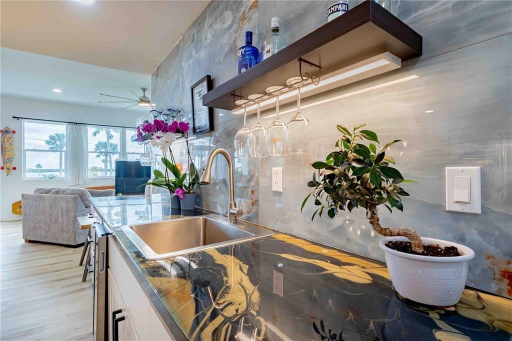 For Sale: $995,000 (3 beds, 3 baths, 2286 Square Feet)