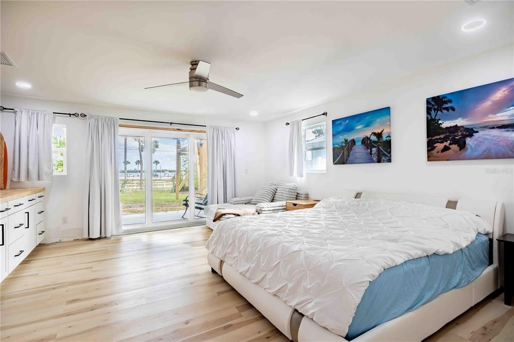 For Sale: $995,000 (3 beds, 3 baths, 2286 Square Feet)
