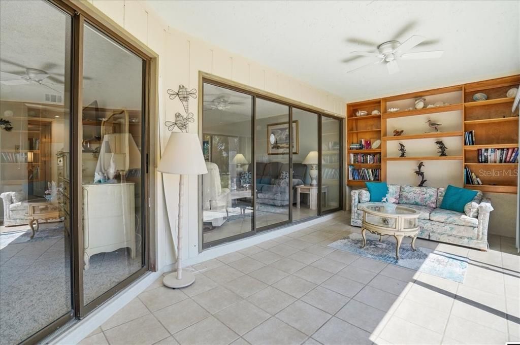 For Sale: $549,000 (2 beds, 2 baths, 1258 Square Feet)