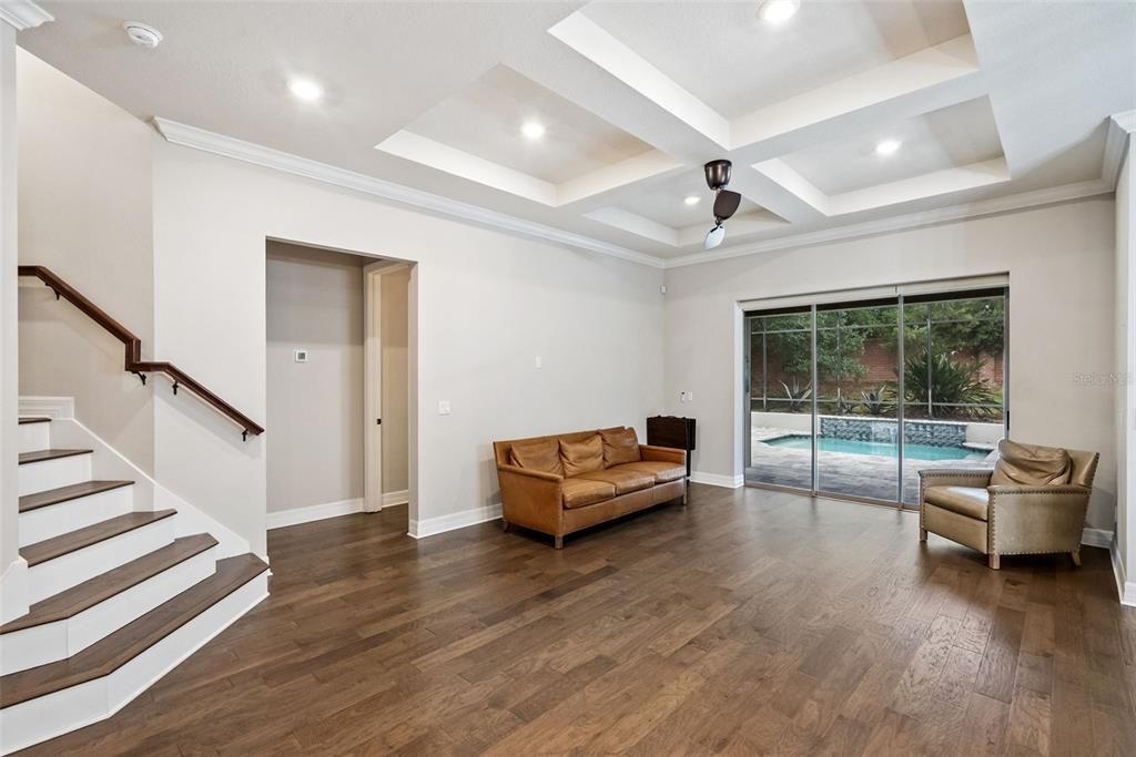 En Venta: $744,900 (4 camas, 3 baños, 3011 Pies cuadrados)
