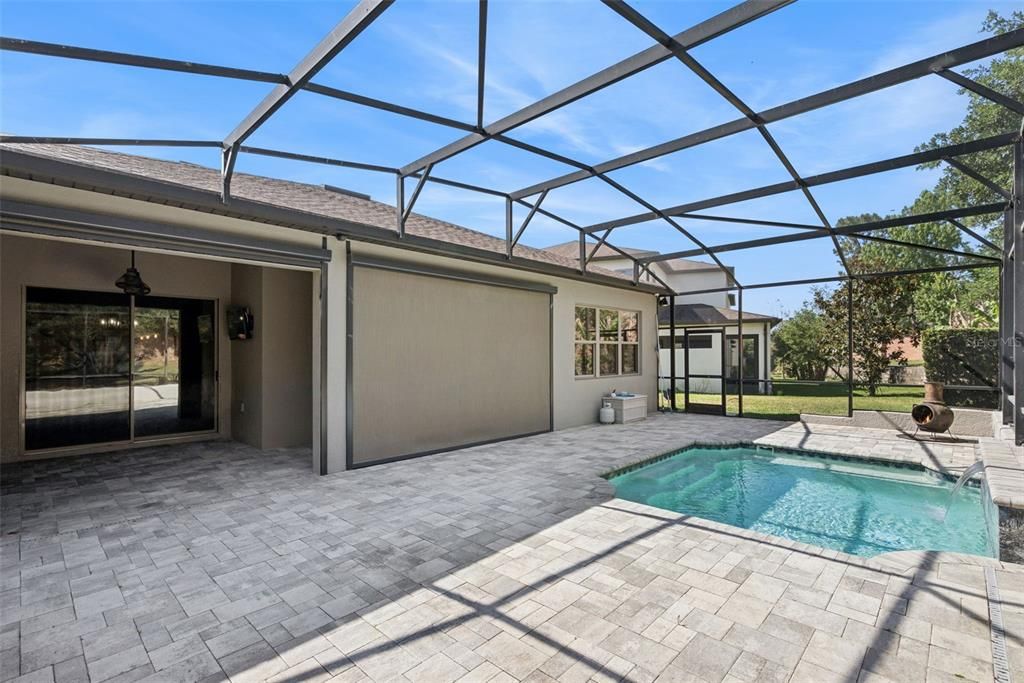 En Venta: $744,900 (4 camas, 3 baños, 3011 Pies cuadrados)