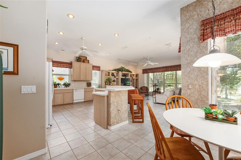 Active With Contract: $342,000 (2 beds, 2 baths, 2490 Square Feet)