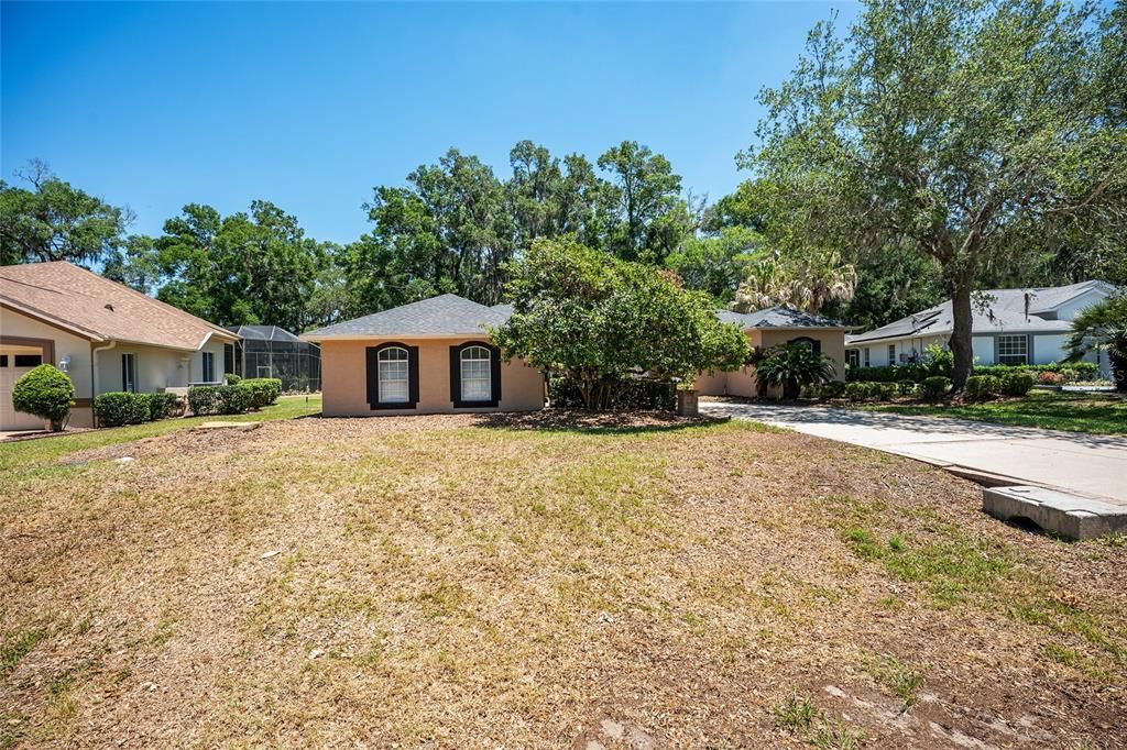 Active With Contract: $342,000 (2 beds, 2 baths, 2490 Square Feet)