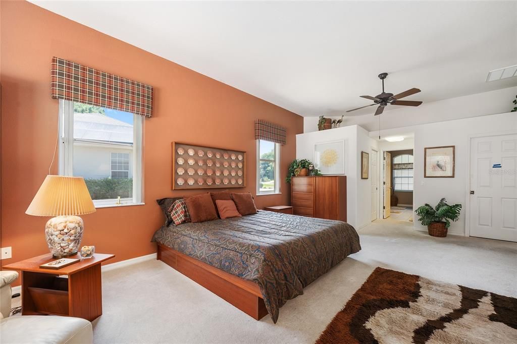 Active With Contract: $342,000 (2 beds, 2 baths, 2490 Square Feet)