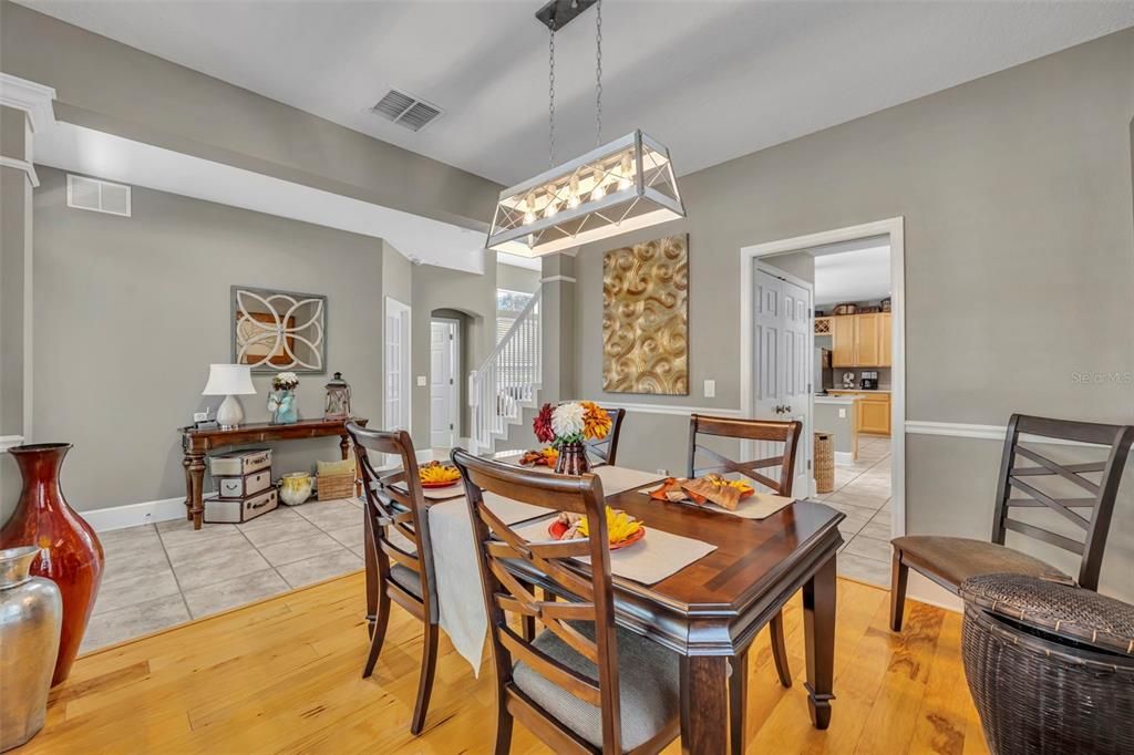 Active With Contract: $829,999 (3 beds, 2 baths, 2078 Square Feet)