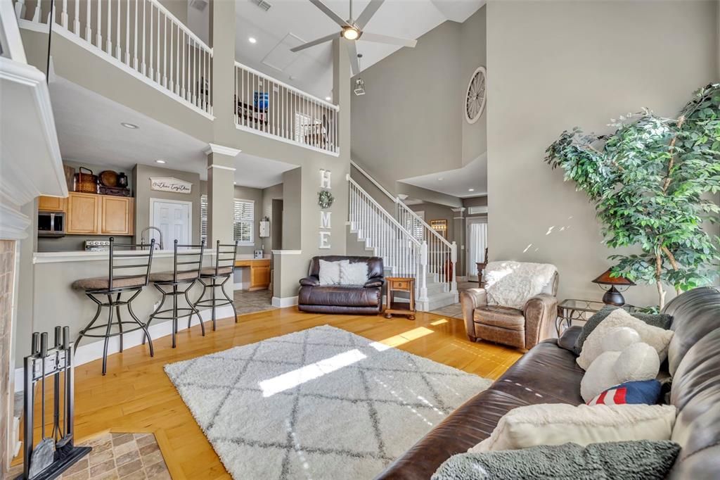 Active With Contract: $829,999 (3 beds, 2 baths, 2078 Square Feet)