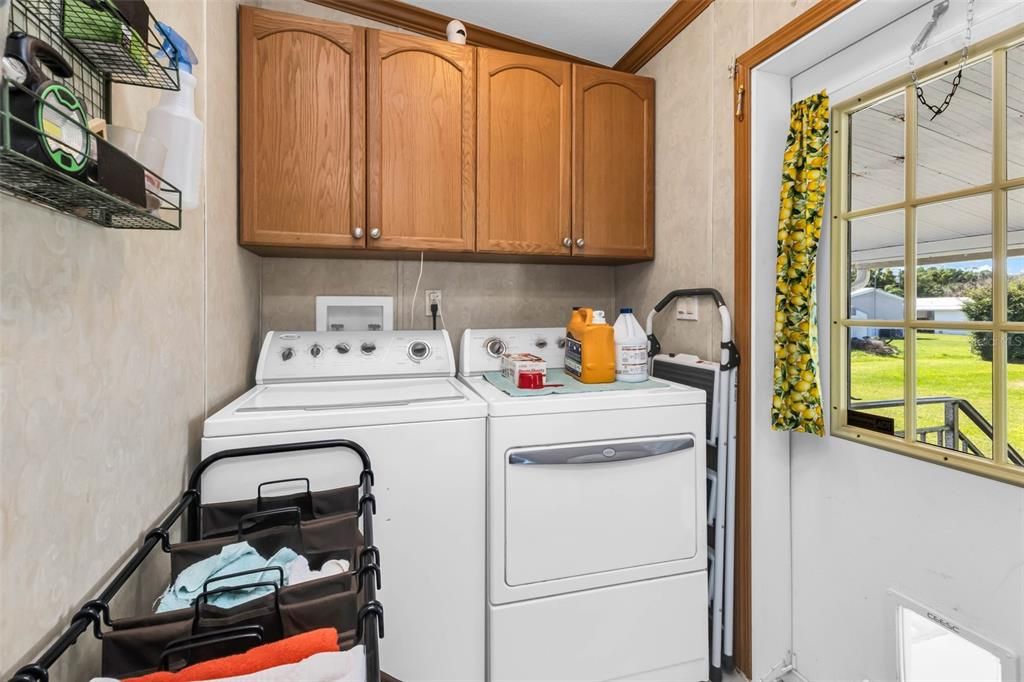 На продажу: $179,900 (2 спален, 2 ванн, 1056 Квадратных фут)