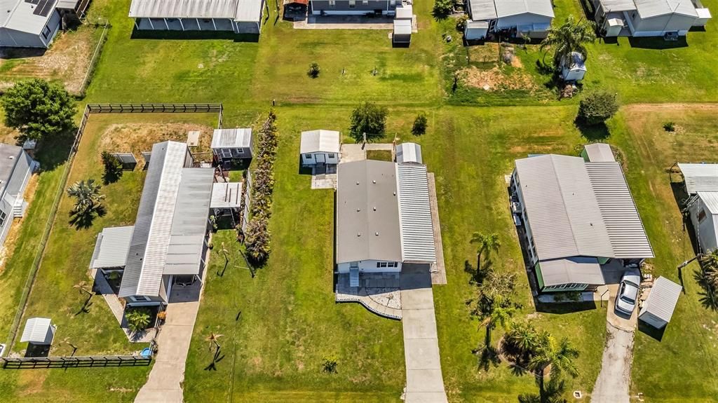 На продажу: $179,900 (2 спален, 2 ванн, 1056 Квадратных фут)