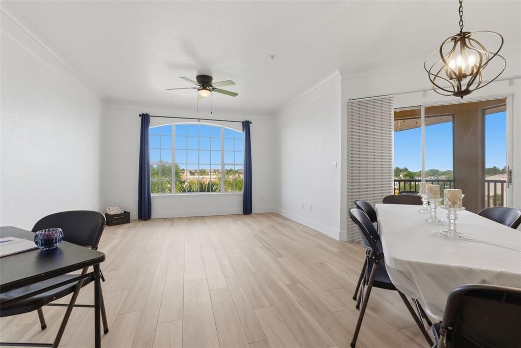 En Venta: $259,000 (2 camas, 2 baños, 1153 Pies cuadrados)