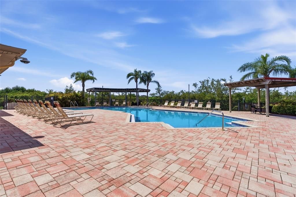 En Venta: $259,000 (2 camas, 2 baños, 1153 Pies cuadrados)