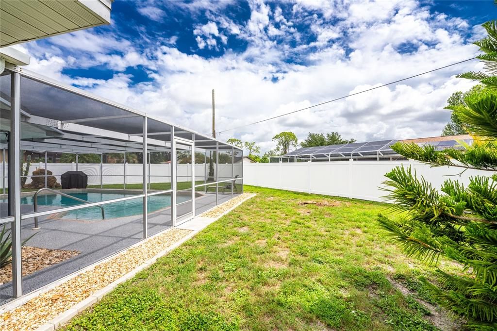 En Venta: $333,000 (2 camas, 2 baños, 1211 Pies cuadrados)