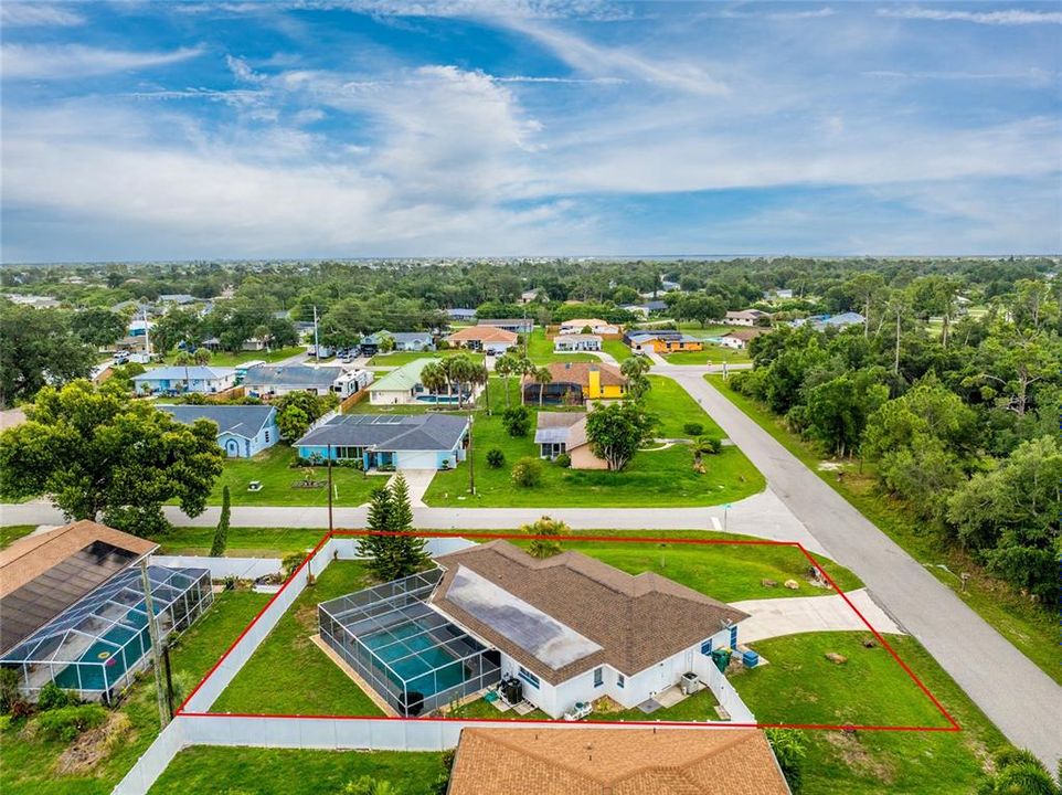 En Venta: $333,000 (2 camas, 2 baños, 1211 Pies cuadrados)