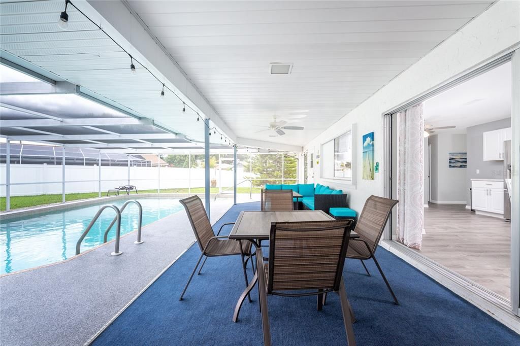 En Venta: $333,000 (2 camas, 2 baños, 1211 Pies cuadrados)