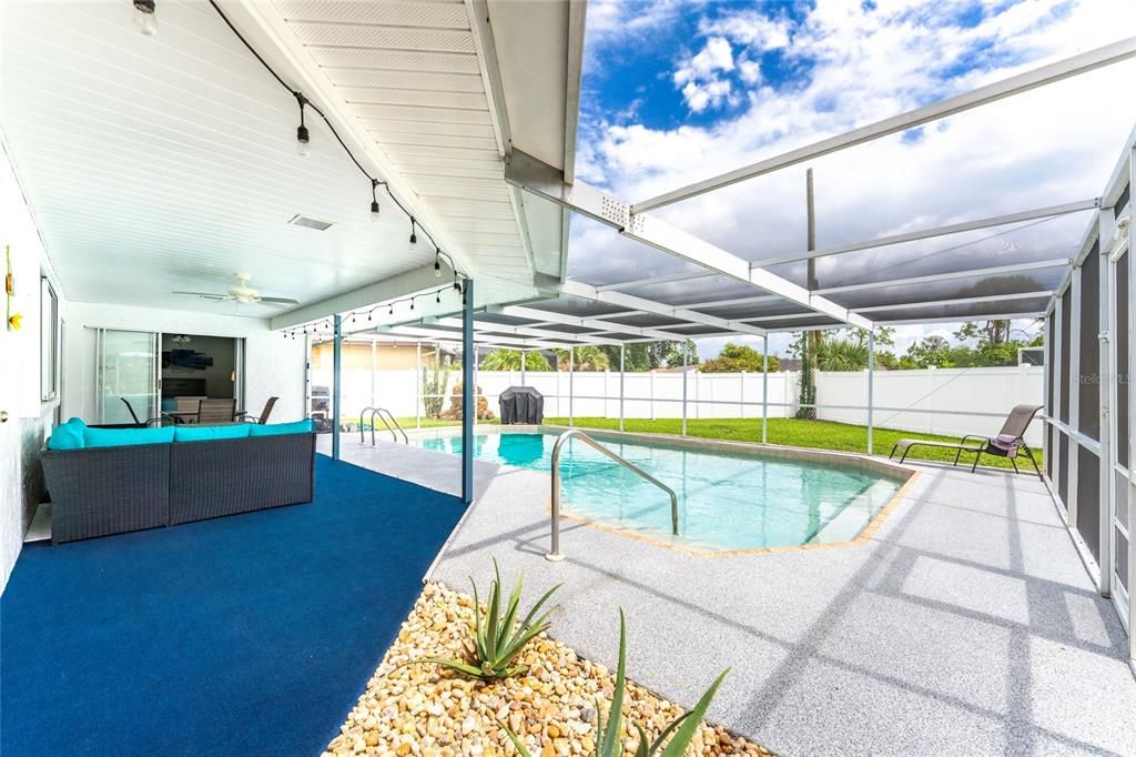 En Venta: $333,000 (2 camas, 2 baños, 1211 Pies cuadrados)