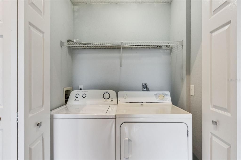 For Sale: $184,900 (1 beds, 1 baths, 721 Square Feet)