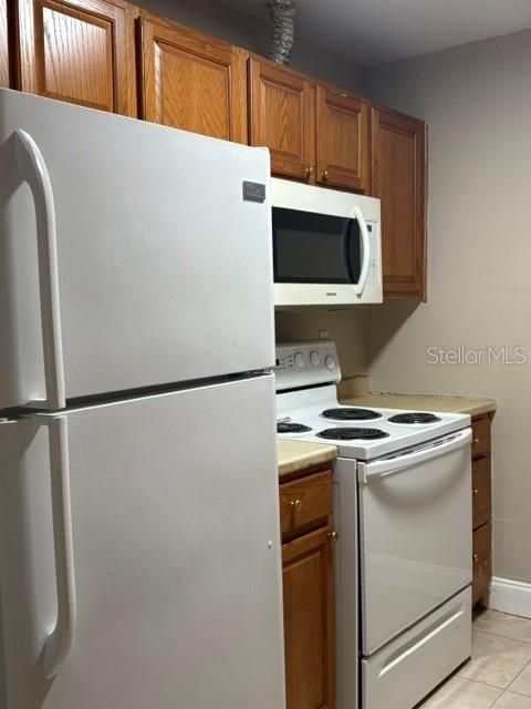 В аренду: $1,250 (1 спален, 1 ванн, 870 Квадратных фут)