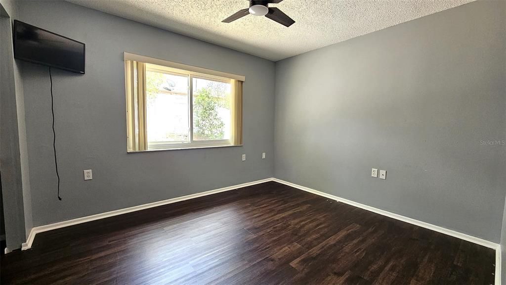 В аренду: $1,995 (3 спален, 2 ванн, 1866 Квадратных фут)