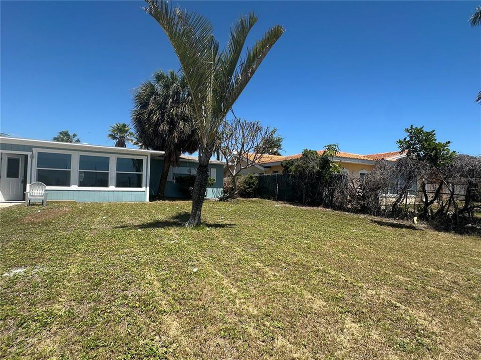 En Renta: $5,495 (3 camas, 2 baños, 1800 Pies cuadrados)