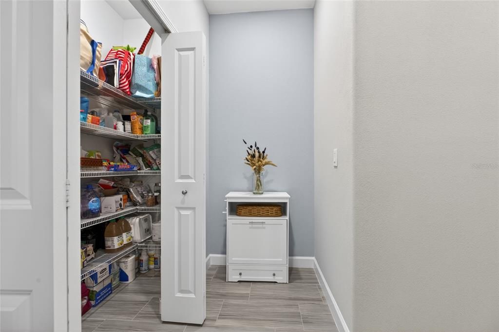 На продажу: $469,900 (3 спален, 2 ванн, 2319 Квадратных фут)