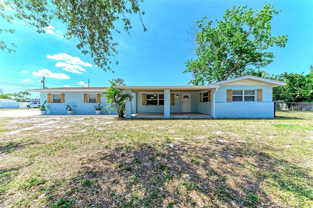For Sale: $599,900 (3 beds, 2 baths, 1776 Square Feet)