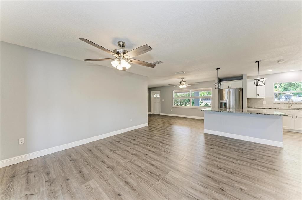 For Sale: $599,900 (3 beds, 2 baths, 1776 Square Feet)