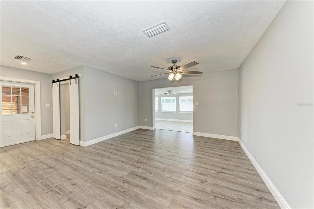 For Sale: $599,900 (3 beds, 2 baths, 1776 Square Feet)