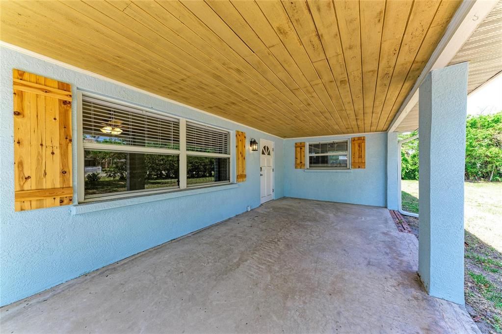 For Sale: $599,900 (3 beds, 2 baths, 1776 Square Feet)