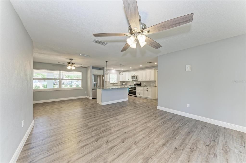 For Sale: $599,900 (3 beds, 2 baths, 1776 Square Feet)