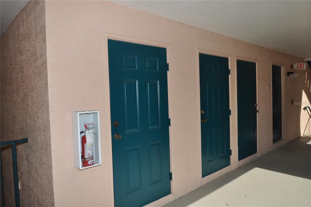 Active With Contract: $1,575 (2 beds, 1 baths, 1021 Square Feet)