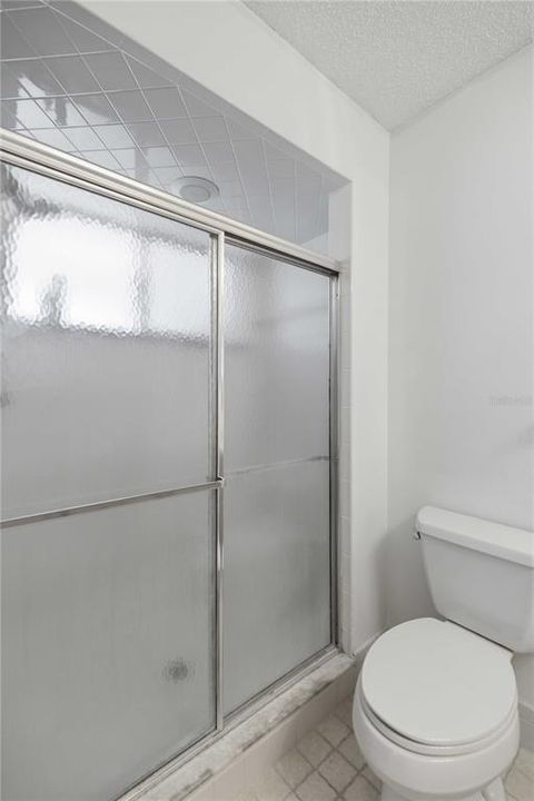 Activo con contrato: $210,000 (2 camas, 2 baños, 1168 Pies cuadrados)