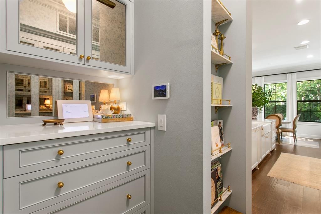 Active With Contract: $1,890,000 (4 beds, 3 baths, 2750 Square Feet)