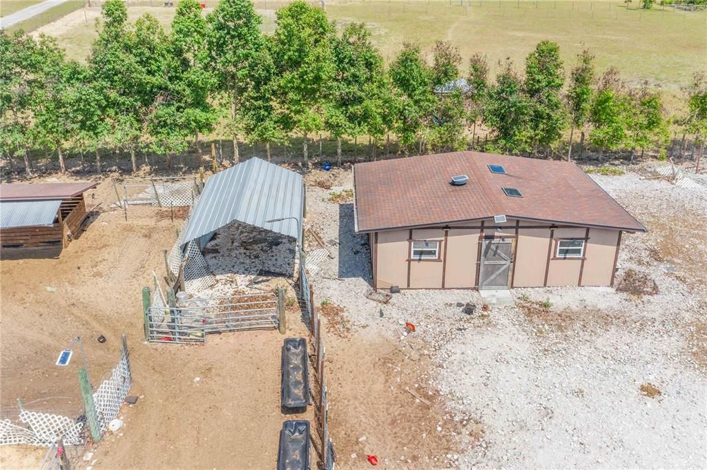 На продажу: $499,000 (4.91 acres)