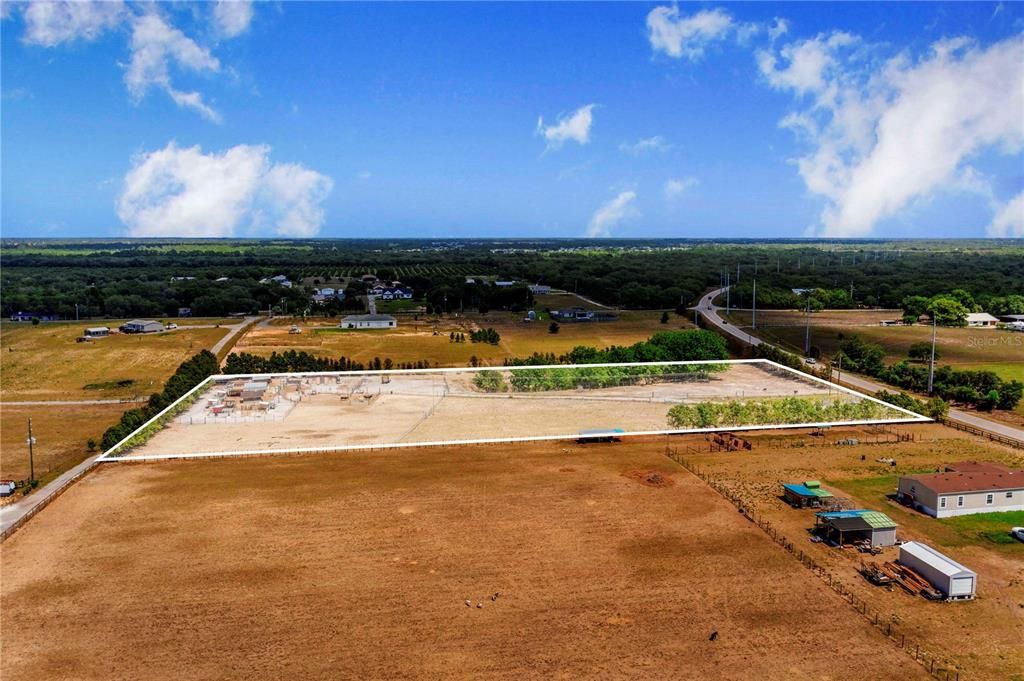 На продажу: $499,000 (4.91 acres)