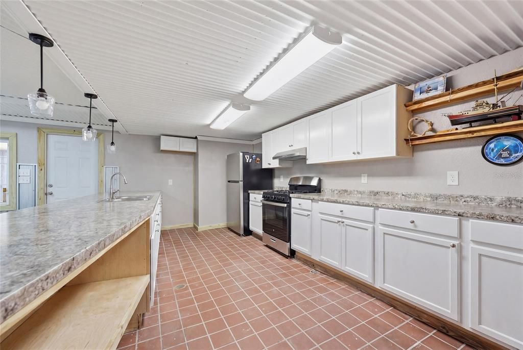 For Sale: $349,999 (0 beds, 0 baths, 2330 Square Feet)