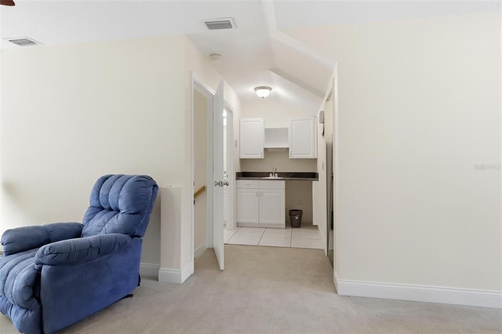 Activo con contrato: $639,900 (5 camas, 4 baños, 2726 Pies cuadrados)