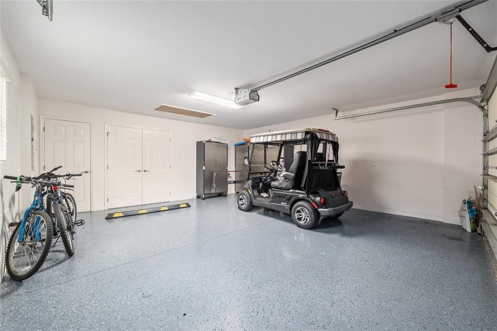 For Sale: $380,000 (3 beds, 2 baths, 1639 Square Feet)