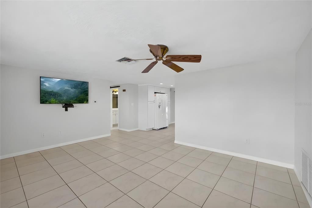 Activo con contrato: $482,000 (3 camas, 2 baños, 1512 Pies cuadrados)
