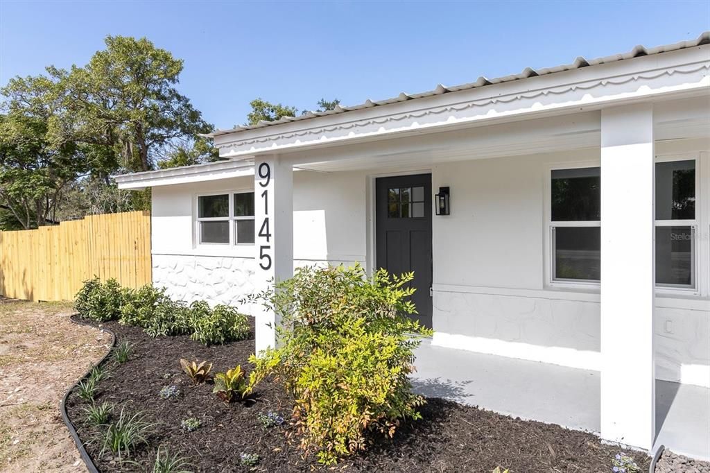 Activo con contrato: $389,000 (3 camas, 2 baños, 1550 Pies cuadrados)