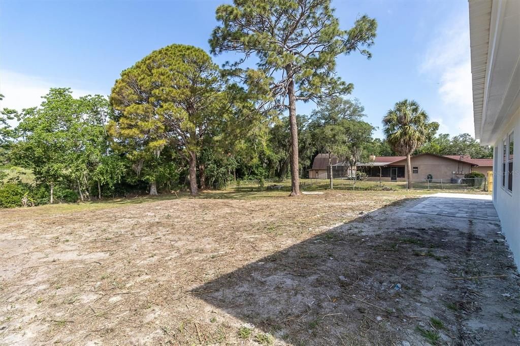 Activo con contrato: $389,000 (3 camas, 2 baños, 1550 Pies cuadrados)