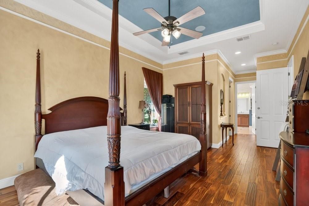For Sale: $810,000 (4 beds, 4 baths, 3653 Square Feet)